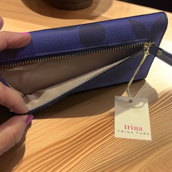 Trina Turk Tri-Fold Wallet NWT Purple Vegan Leather MSRP $78 - Picture 4 of 5